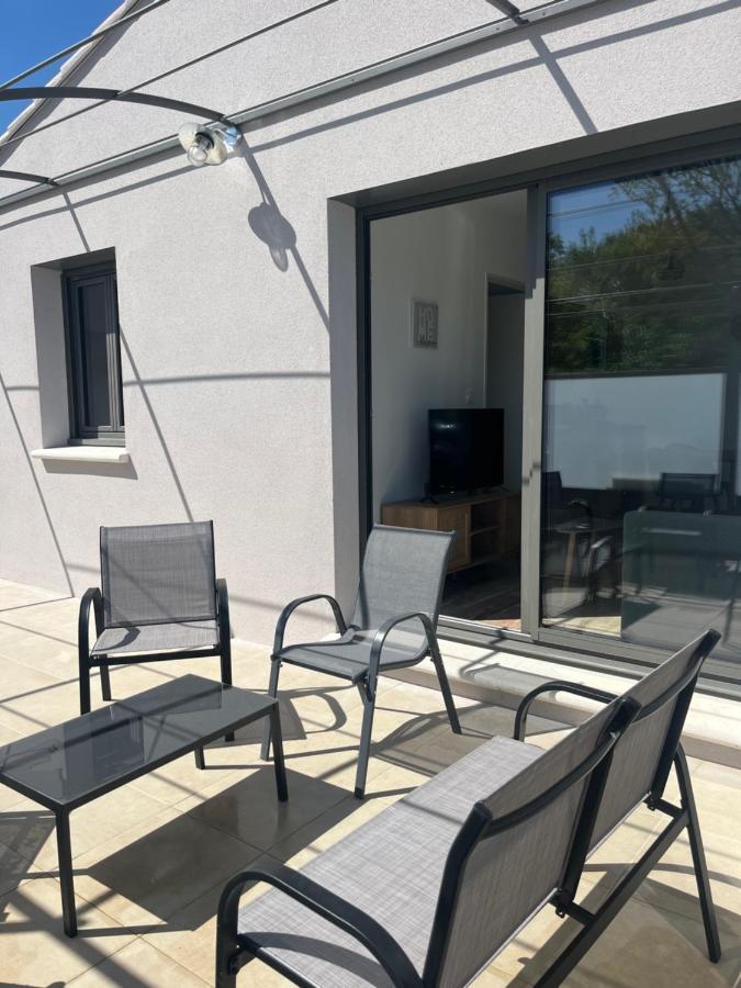 Les Jardins De La Graviere A 5 Mn De Lourmarin Avec Piscine Privee *